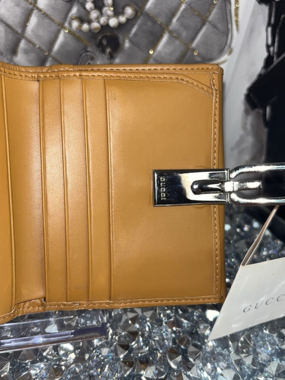 Gucci RARE vintage G-logo bi-fold wallet EUC - Picture 16 of 17